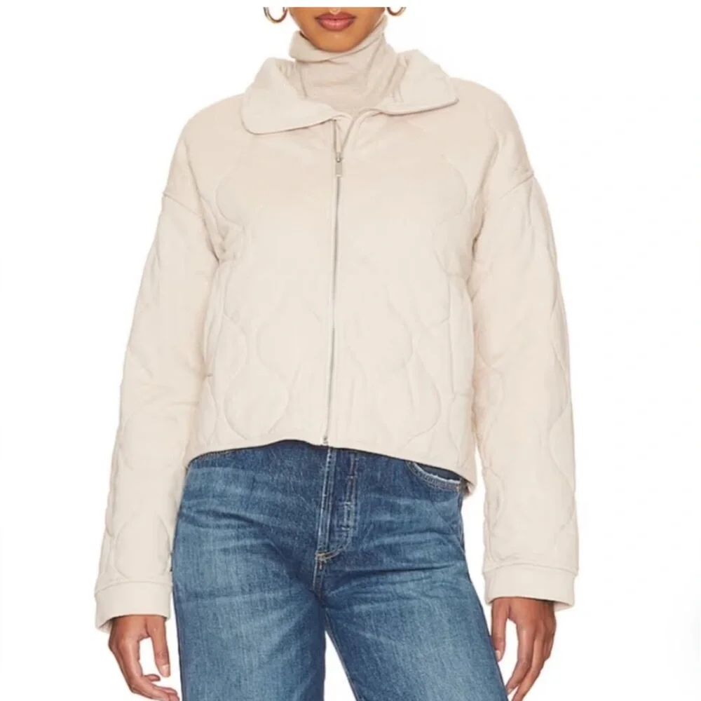 SOLD. Sanctuary The Weekend Padded Quilted Knit Jacket NWT Size M - Picture 3 of 7